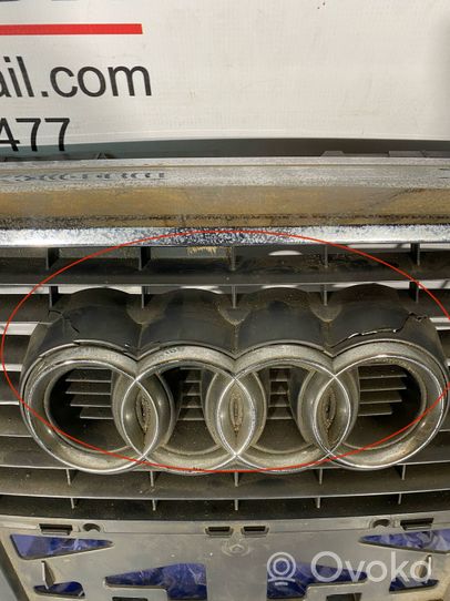 Audi A6 S6 C6 4F Maskownica / Grill / Atrapa górna chłodnicy 4F0853651