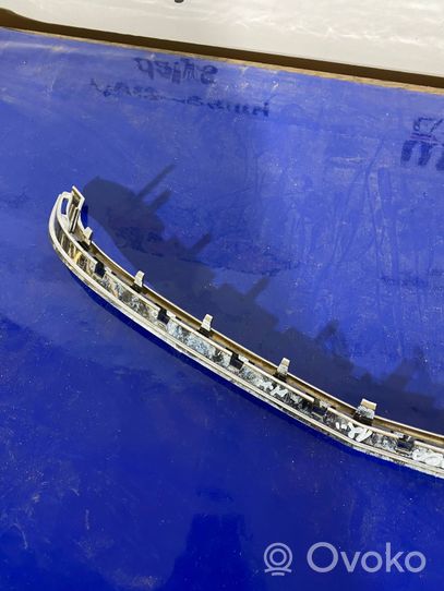 Opel Antara Grille calandre supérieure de pare-chocs avant 25983418