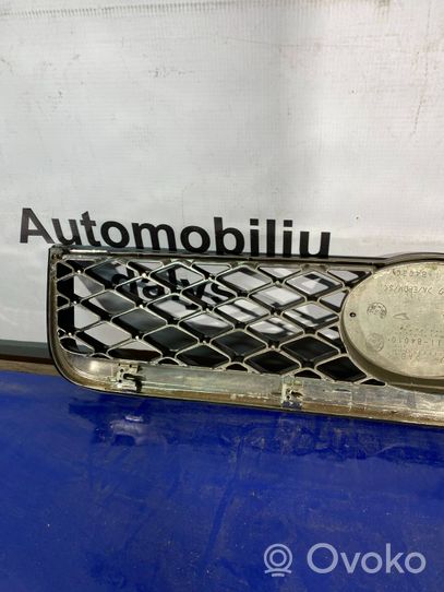 Daihatsu Terios Etupuskurin ylempi jäähdytinsäleikkö 53111B4010