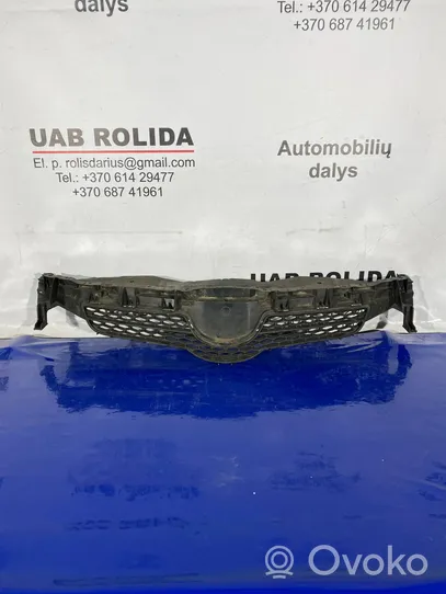 Toyota Auris 150 Griglia superiore del radiatore paraurti anteriore 5311102390