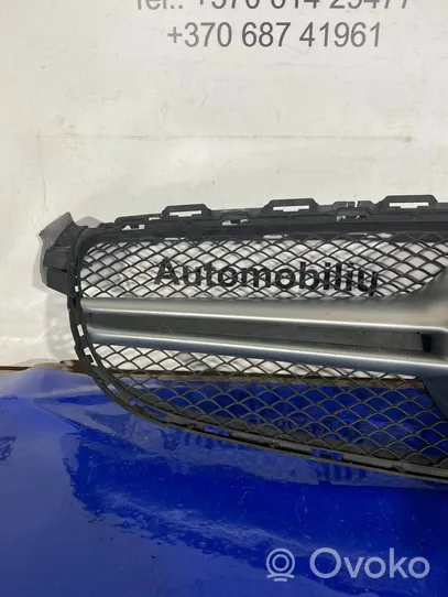 Mercedes-Benz C W205 Maskownica / Grill / Atrapa górna chłodnicy A2058880223