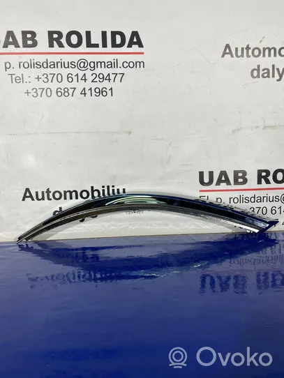 Toyota Corolla E160 E170 Rivestimento sotto il faro/fanale 5318202010