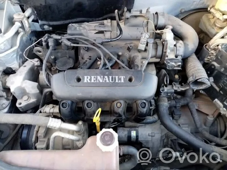Renault Clio II Moottori 