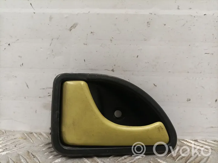 Renault Twingo I Maniglia interna per portiera anteriore 8200247802