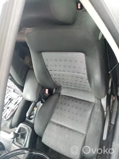 Volkswagen Passat Alltrack Fotel przedni kierowcy 3C8881105AL