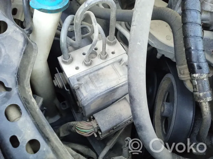 Toyota Avensis T220 Pompa ABS 4454005040