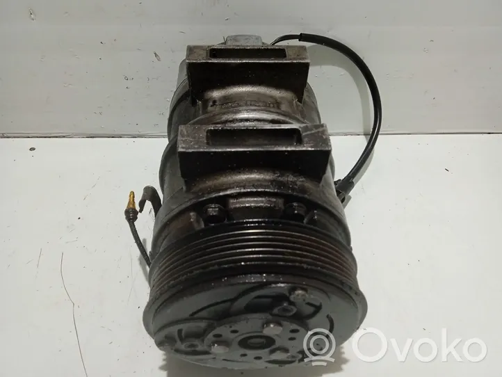 Volvo S60 Ilmastointilaitteen kompressorin pumppu (A/C) 8602621