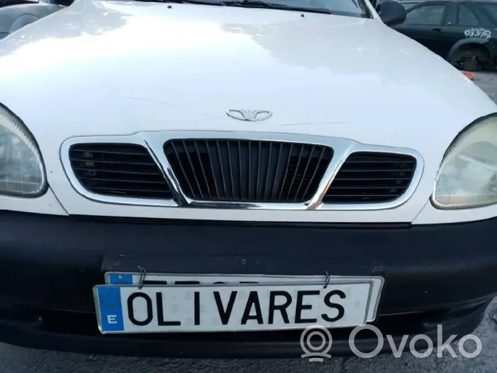 Daewoo Lanos Grille de calandre avant 