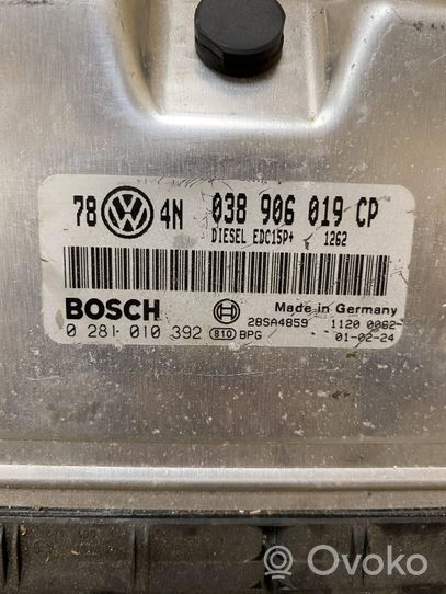 Volkswagen PASSAT B5.5 Moottorin ohjainlaite/moduuli 038906019CP