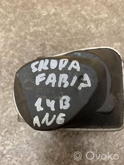 Skoda Fabia Mk1 (6Y) Clapet d'étranglement 408238321004