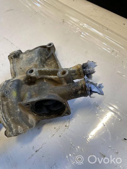 Audi 80 90 S2 B4 Pompa dell’acqua 037121013A