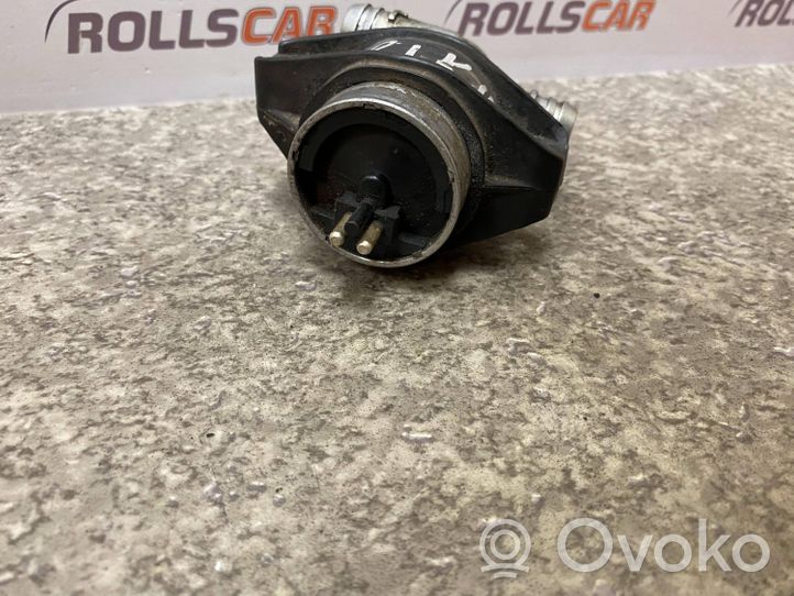 Mercedes-Benz E W210 Valvola di regolazione del minimo 0280140510