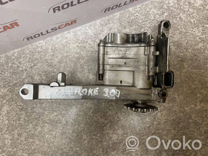 Jeep Grand Cherokee (WK) Pompe à huile A6421810547