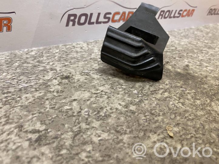 Volvo V50 Support de montage de pare-chocs avant 30678481LH