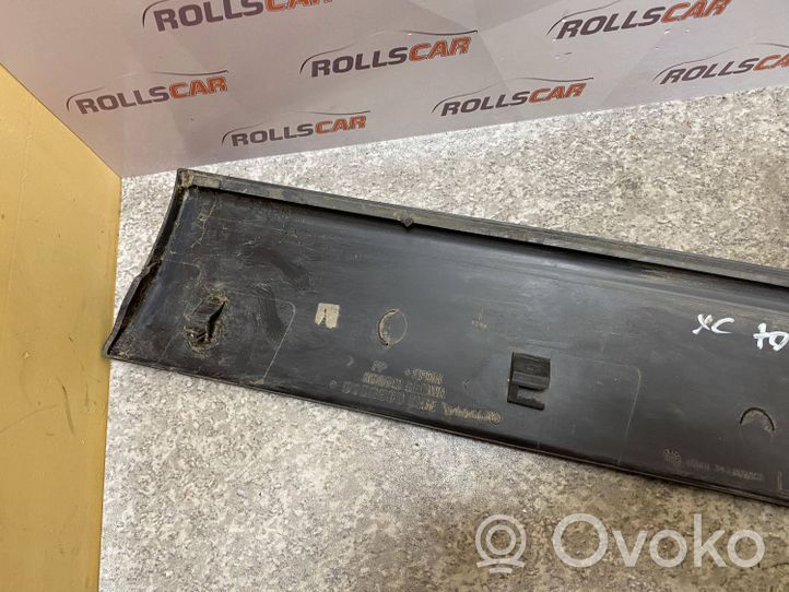 Volvo XC70 Front door trim (molding) 8620140