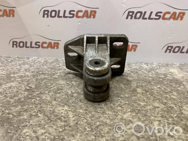 Audi A6 S6 C4 4A Staffa di rinforzo montaggio del paraurti anteriore 4A0807130D