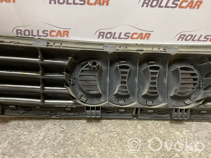 Audi A6 Allroad C5 Griglia superiore del radiatore paraurti anteriore 4Z7853651