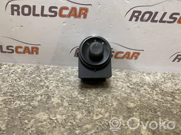 Opel Insignia A Bouton de commutateur rétroviseur latéral 13271827