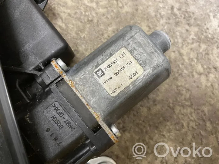 Opel Insignia A Elektryczny podnośnik szyby drzwi przednich 20951581