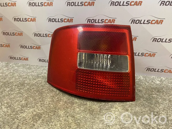 Audi A6 S6 C5 4B Lampa tylna 4B9945095F