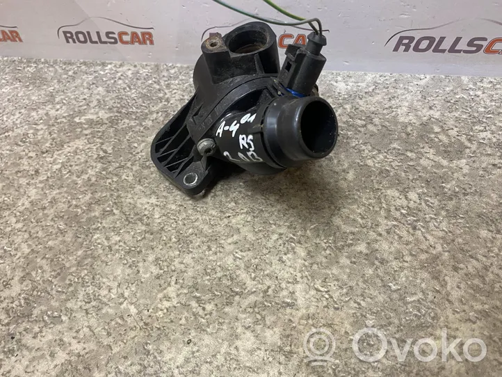 Audi A4 S4 B6 8E 8H Boîtier de thermostat PA66GF30