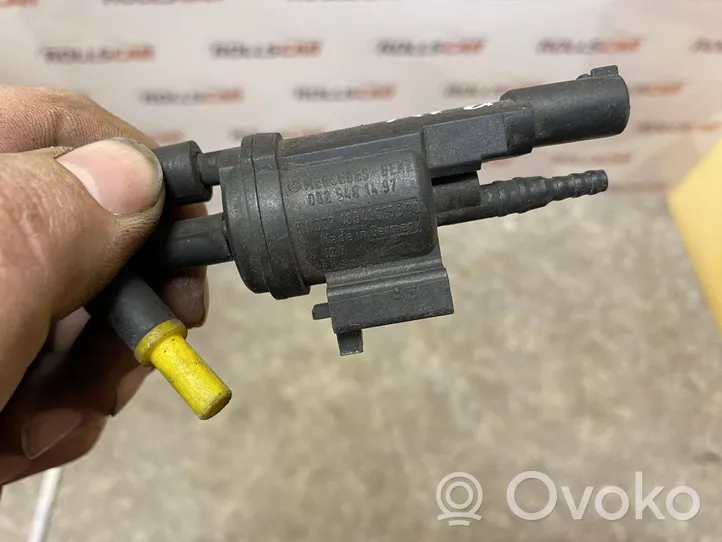 Mercedes-Benz C W203 Solenoidinis vožtuvas 0025401497