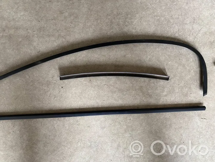 BMW 5 E60 E61 Altro elemento di rivestimento della portiera anteriore 