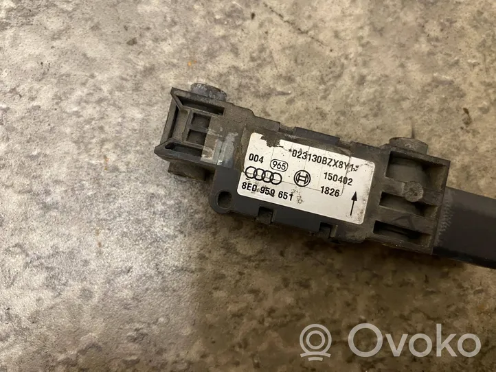 Audi A4 S4 B6 8E 8H Czujnik uderzenia Airbag 8E0959651