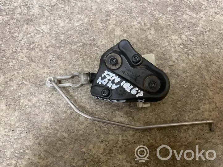 Audi A4 S4 B6 8E 8H Motorino del tappo del serbatoio del carburante 8E5962115