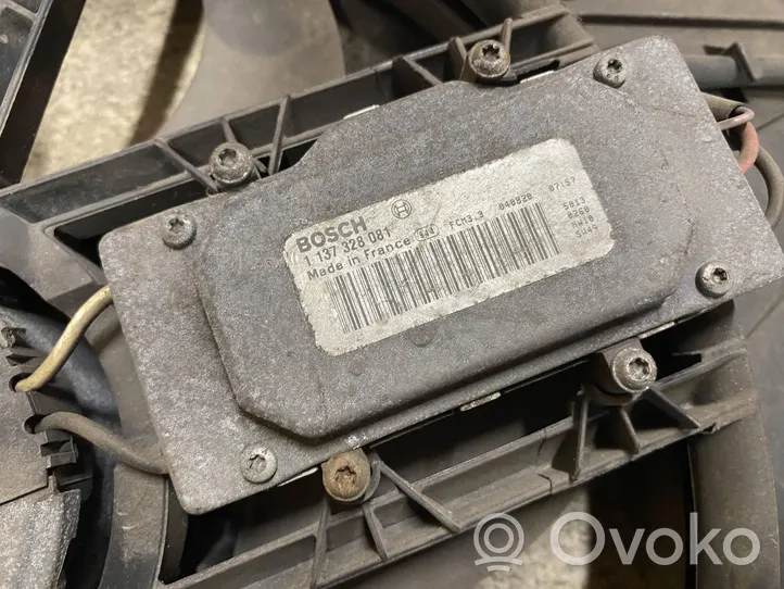 Volvo V70 Elektryczny wentylator chłodnicy 1137328081