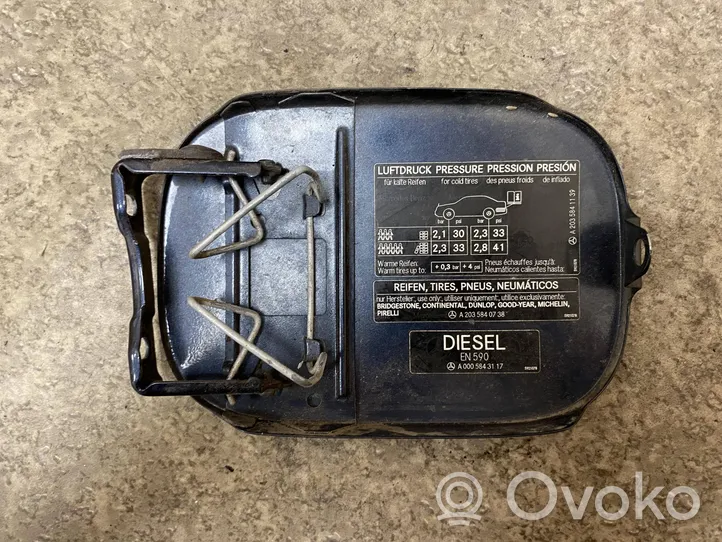 Mercedes-Benz C W203 Bouchon, volet de trappe de réservoir à carburant A0005843117