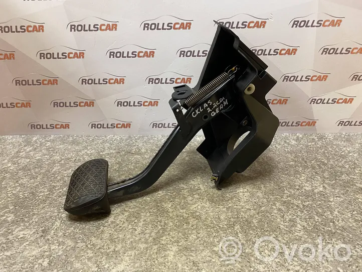 Mercedes-Benz C W203 Brake pedal 2032900719