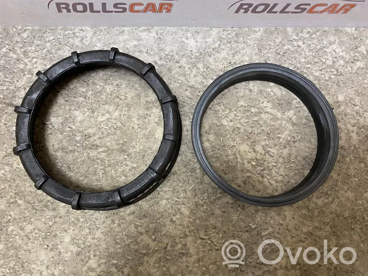 Mercedes-Benz C W203 Anello/dado di bloccaggio della vite della pompa del carburante nel serbatoio 1250759