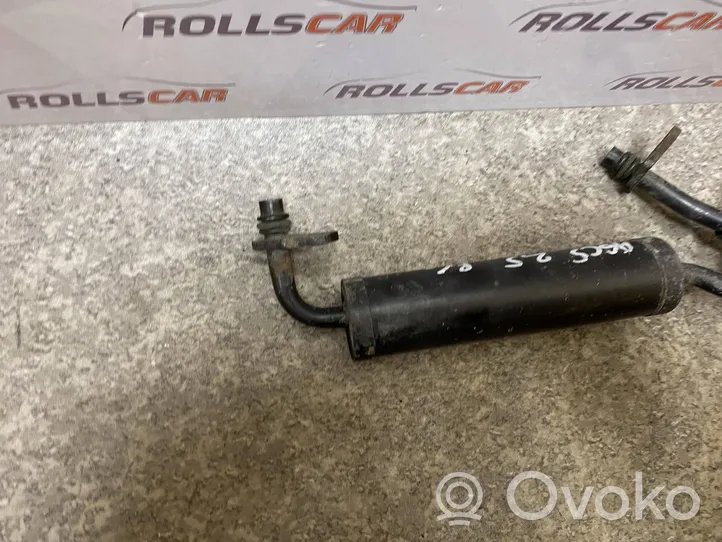 Audi A6 S6 C5 4B Tubo flessibile del radiatore dell’olio del cambio 