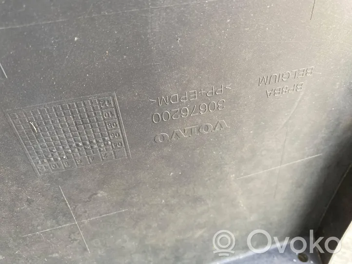 Volvo S40 Zderzak tylny 30676200
