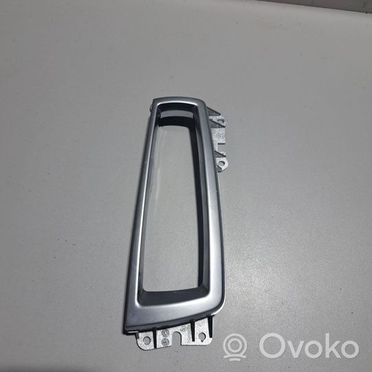 BMW 7 F01 F02 F03 F04 Rivestimento in plastica cornice della leva del cambio 9189065