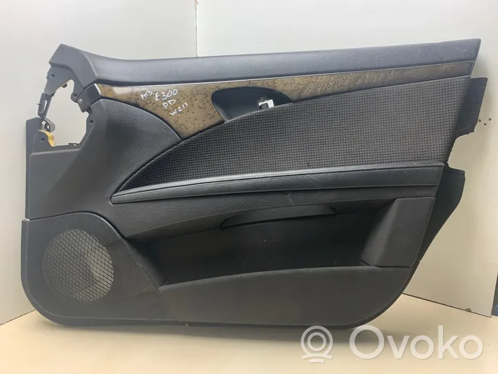 Mercedes-Benz E W211 Rivestimento del pannello della portiera anteriore A2117206862