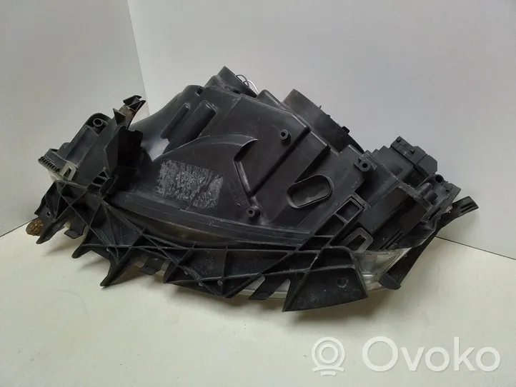 Saab 9-3 Ver2 Lampa przednia 155820