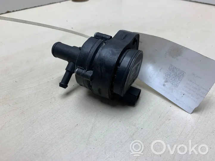 Mercedes-Benz C W204 Pompe à eau de liquide de refroidissement 2048350264