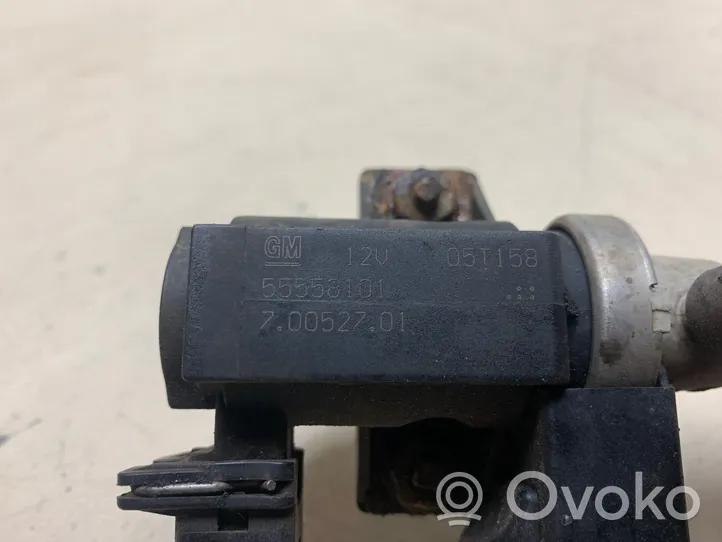 Opel Zafira B Turboahtimen magneettiventtiili 55558101