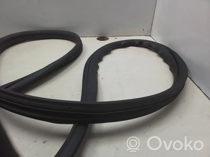 Honda Civic Rubber seal rear door 