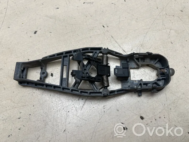 Volkswagen Touran I Manecilla/asa externa de la puerta trasera 1T0837885B