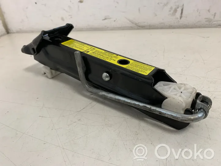 Opel Corsa C Cric di sollevamento 24437084