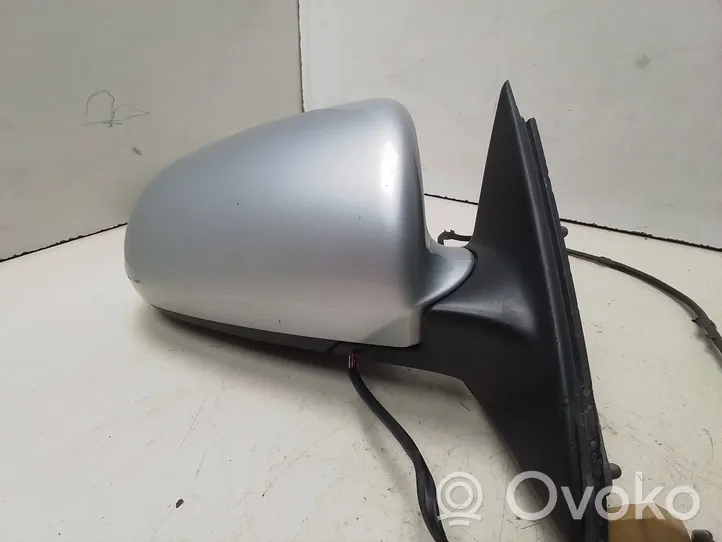 Audi A4 S4 B6 8E 8H Front door electric wing mirror E1010681