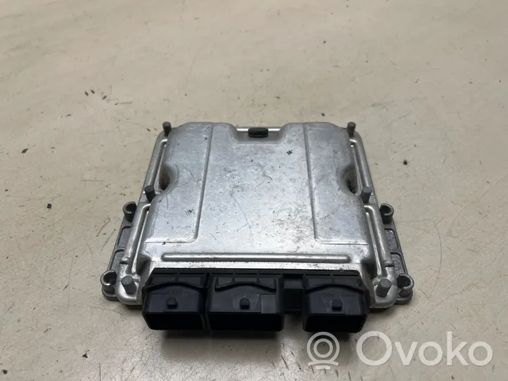 Fiat Ulysse Calculateur moteur ECU 9640938180