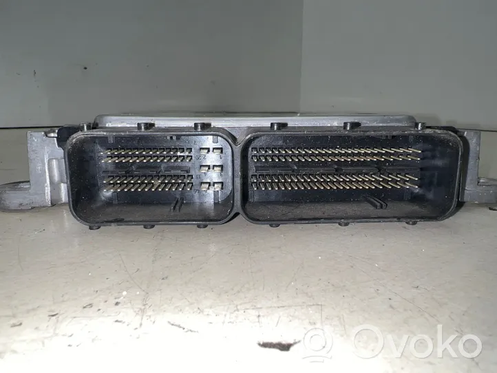 Mercedes-Benz E W212 Sterownik / Moduł ECU A6519007500