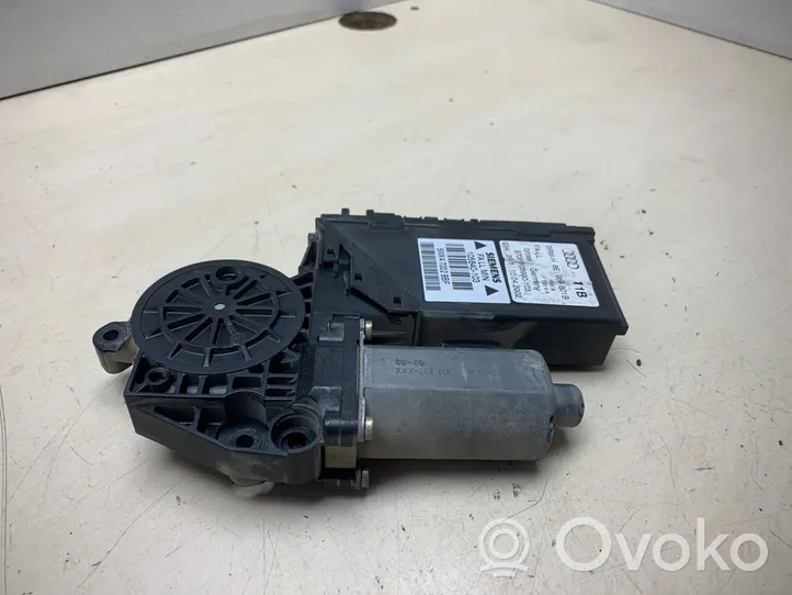 Audi A4 S4 B6 8E 8H Motorino alzacristalli della portiera anteriore 8E1959801B