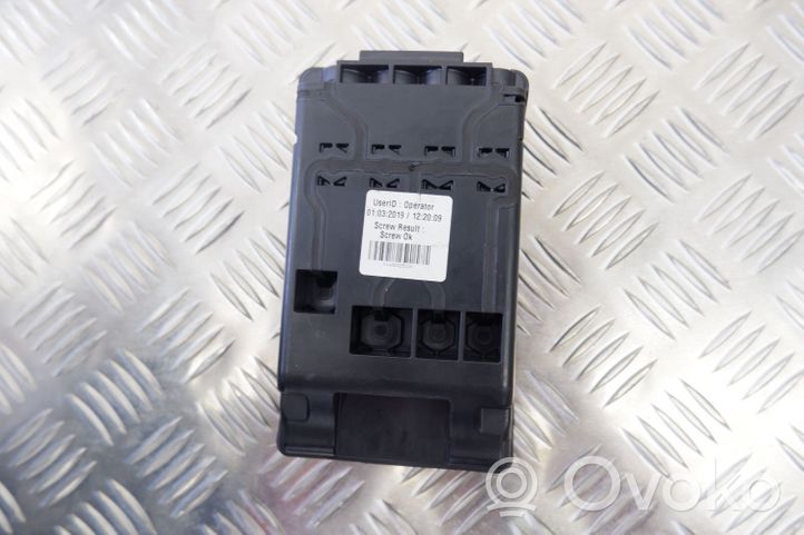 BMW X1 F48 F49 Fuse module 8782849