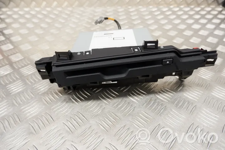 Lexus UX Panel / Radioodtwarzacz CD/DVD/GPS 8614076E80