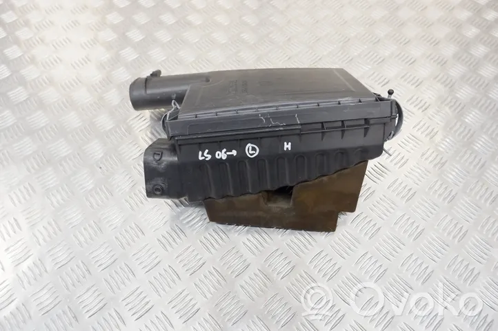 Lexus LS 460 - 600H Boîtier de filtre à air 1770638011